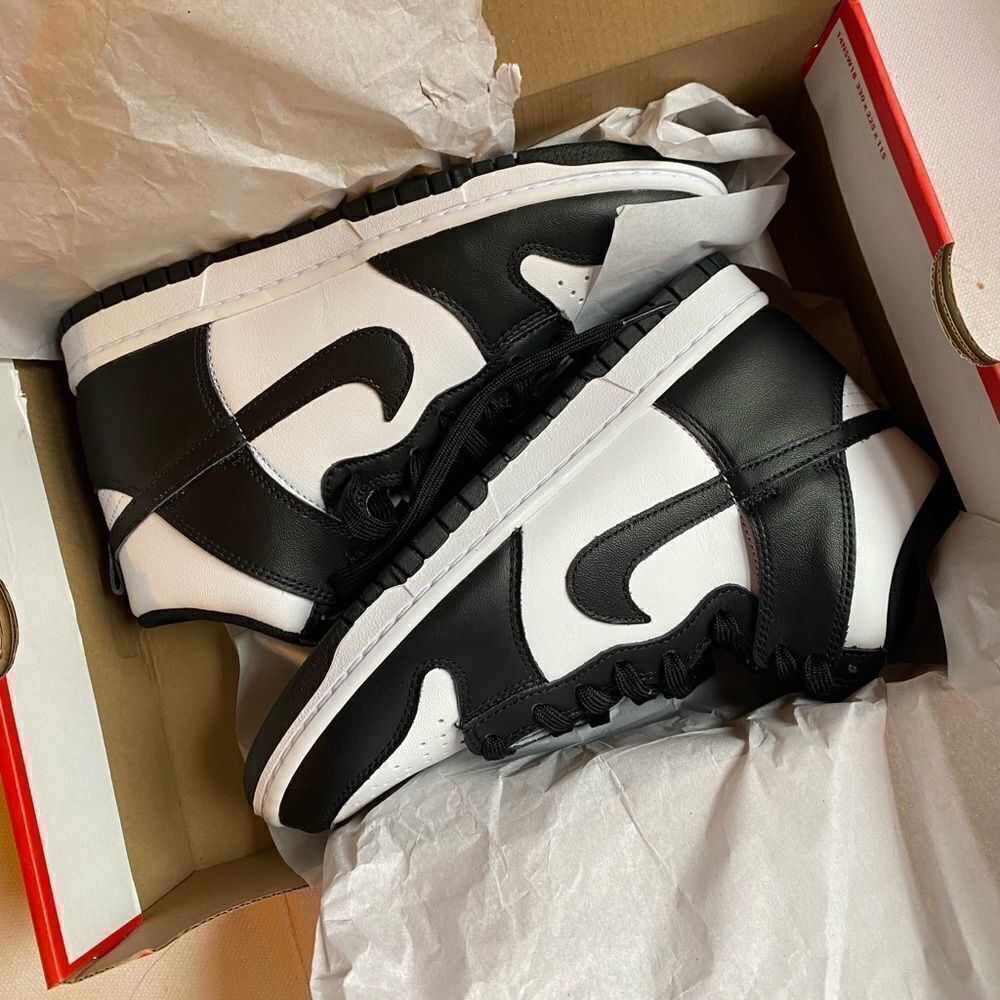 Nike 2021 high dunk panda women’s size 8.5